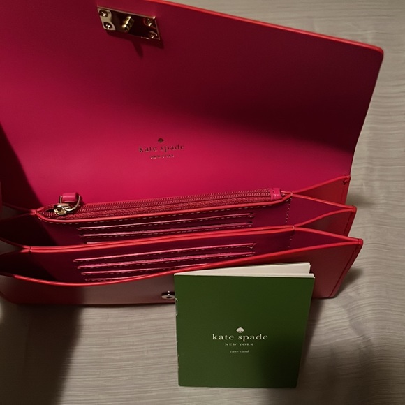 Red Wallet Kate Spade - Picture 2 of 2